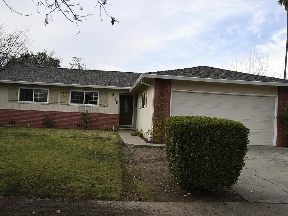 6385 Lillian Way