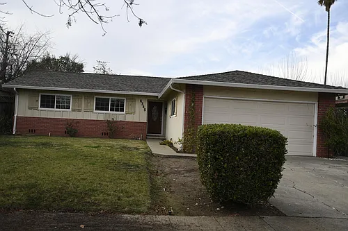 6385 Lillian Way Photo 1