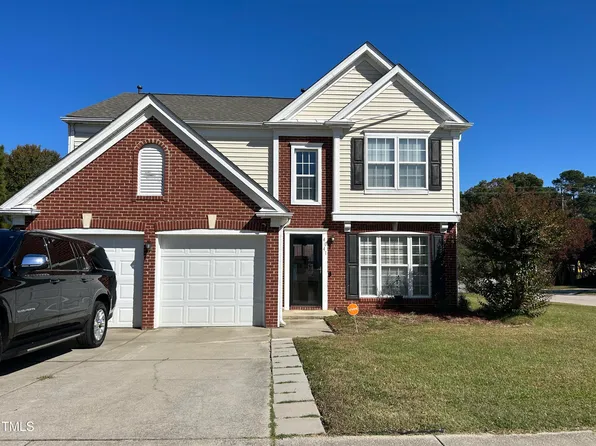 4041 Crowfield Dr, Raleigh, NC 27610
