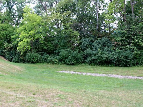 4th image of 471 Westgreen Ln