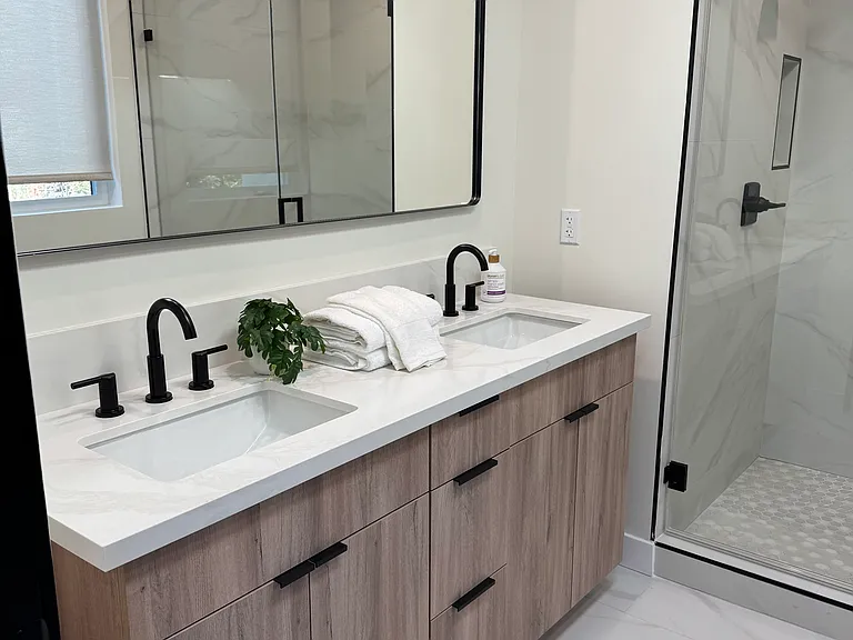 4152 Cahuenga Blvd #9 — Photo 36