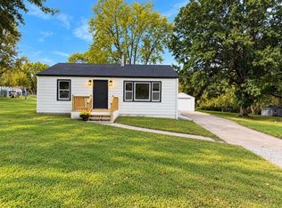 834 S Trail Ridge Dr, Independence, MO 64050