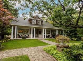 149 N Shore Blvd E, Burlington, ON L7T 1W5