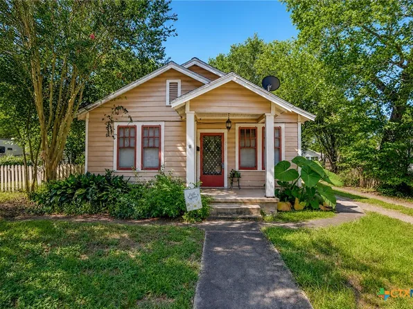 705 W San Antonio St, Victoria, TX 77901