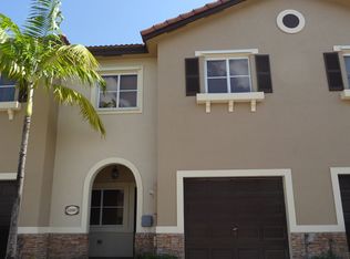 22061 SW 88th Path, Cutler Bay, FL 33190