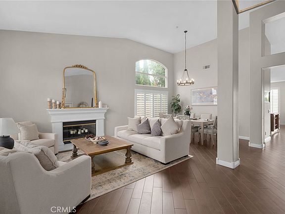 5th image of 14113 Los Robles Ct