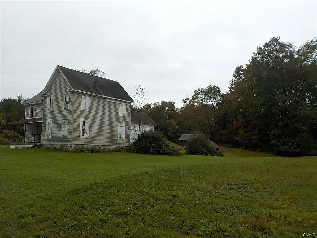 451 Bartley Rd photo 1