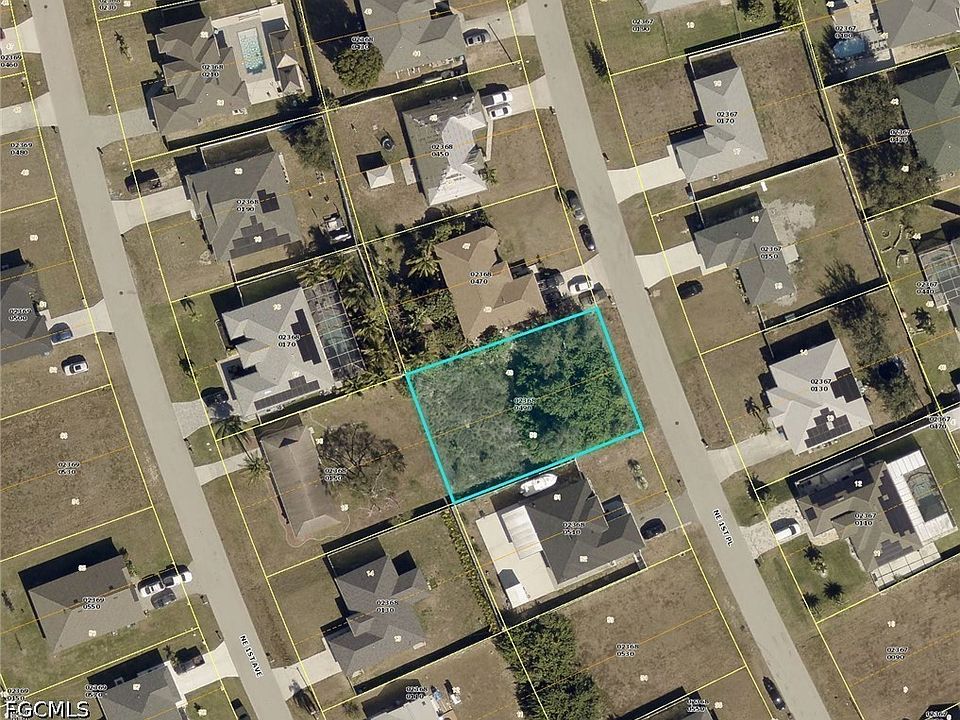 1st image of 456 NE 1st Pl