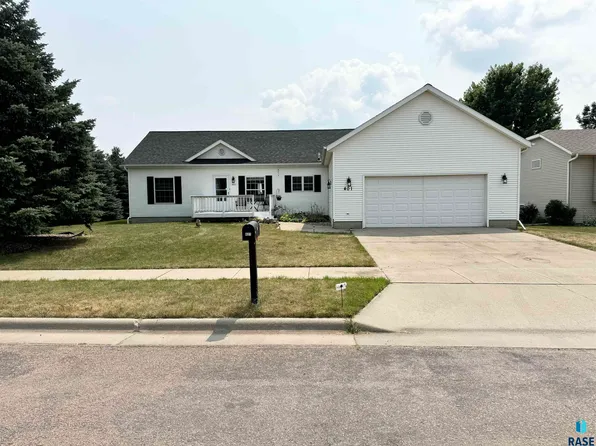 401 Laura St, Harrisburg, SD 57032