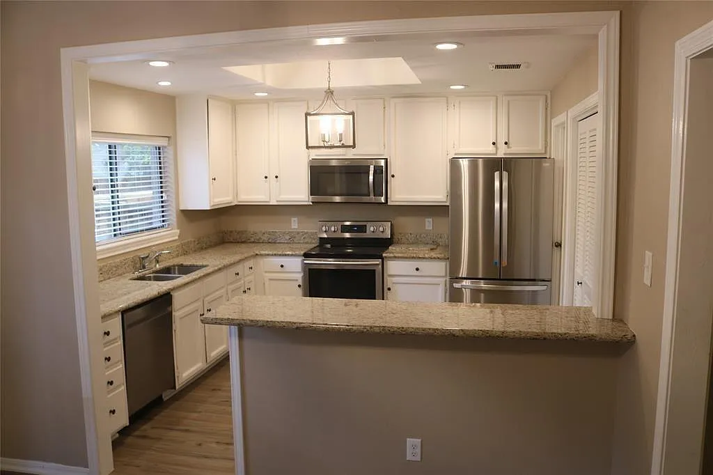 2 bed, 2.5 bath, 1426 sqft, $2,250 — Photo 1