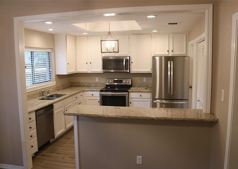 1st image of 11711 Memorial Dr APT 563