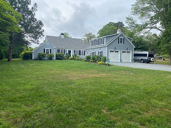 2nd image of 3861 Main St
