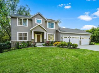 52731 Spring Valley Ln, Granger, IN 46530