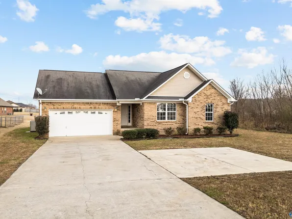 19708 E Limestone Rd, Toney, AL 35773