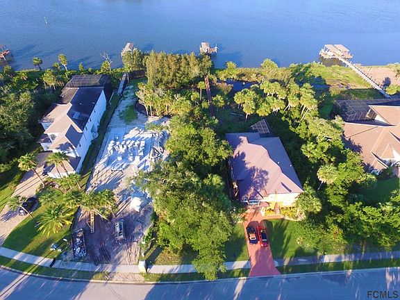 2nd image of 239 S Riverwalk Dr