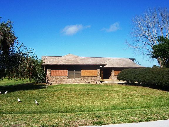 2nd image of 7225 Briar Oak Dr