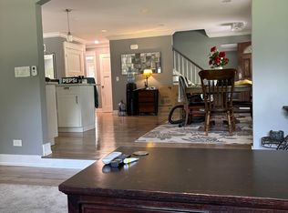 50 Cahill Rd, Cary, IL 60013