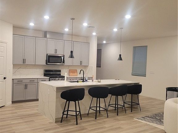3rd image of 9831 Ravenswood Peak Ave
