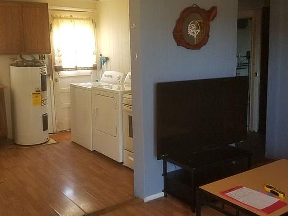 3rd image of 114 Lincoln Ave