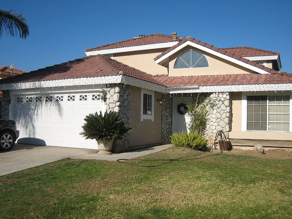 COMPLIMENTS OF PARK PLACE REAL ESTATE