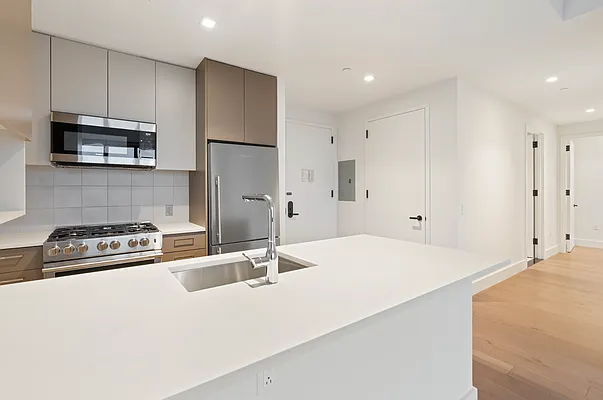 Rented by Living New York | media 60