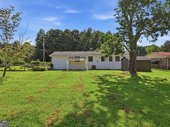 5th image of 5734 Hill Rd