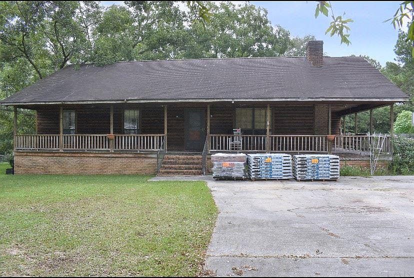 1st image of 106 Victory St
