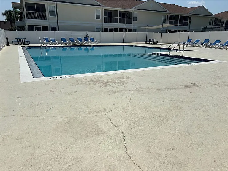 8838 Coral Palms Ct #B — Photo 20