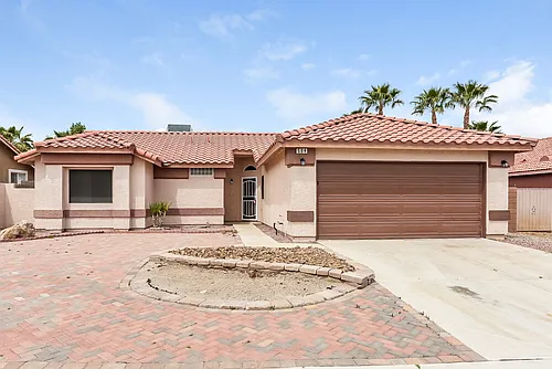 504 Stonehurst Dr Photo 1