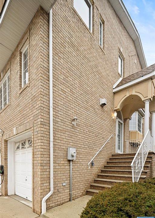 1st image of 12 Liberty Ct