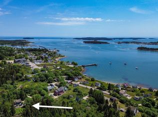 18 View St, Jonesport, ME 04649