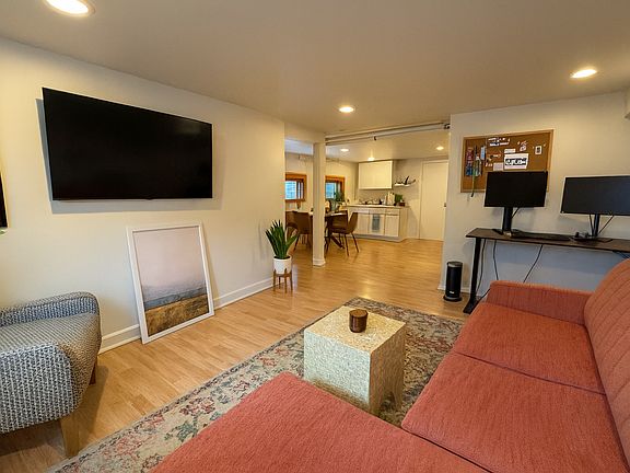 3rd image of 1622 N Central Park Ave #G