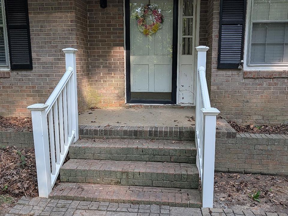 1st image of 391 Blackwell Dr
