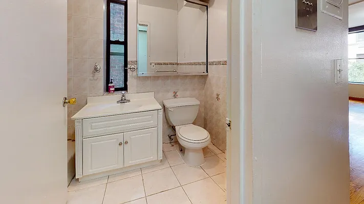 Rented by Bond New York | media 20