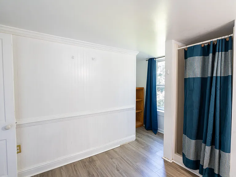 314 W Main St — Photo 23