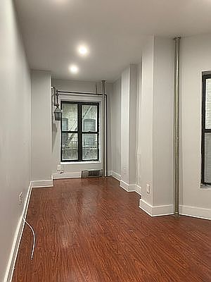2nd image of 534 W 159th St #Aa1