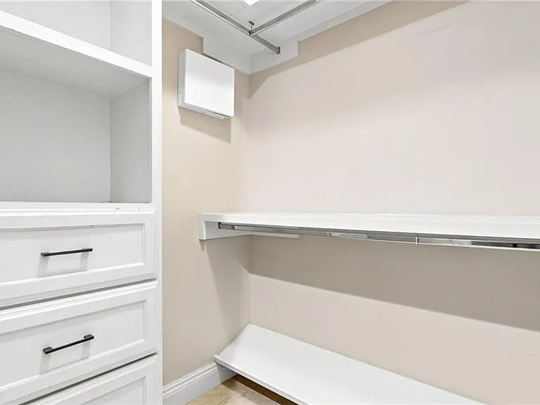3002 Santa Monica St — Photo 22