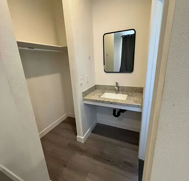 1325 S Fremont Ave — Photo 3