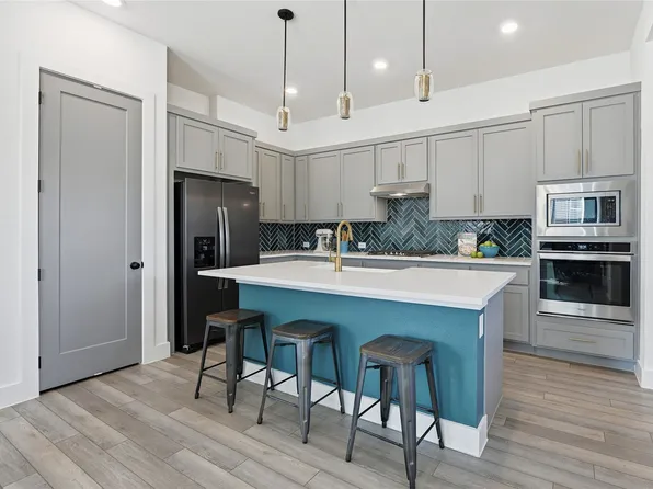 2209 Elm Pl, Northlake, TX 76247