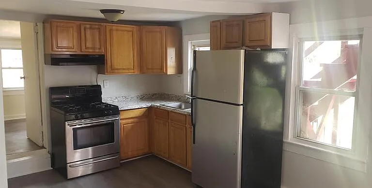 116 E Main St #2 — Photo 1