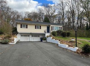 460 Moose Hill Rd, Monroe, CT 06468