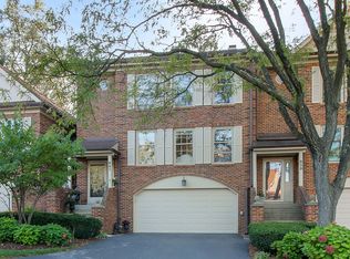 841 Seminary Cir, Glen Ellyn, IL 60137