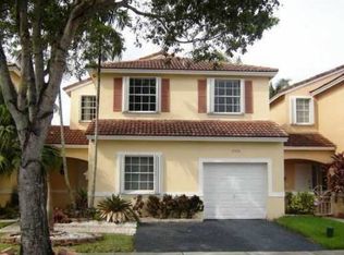 17315 NW 7th St, Pembroke Pines, FL 33029