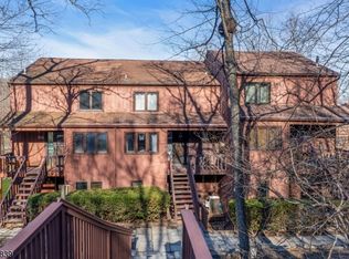 9 Village Way BLDG B #6, Vernon Twp., NJ 07462