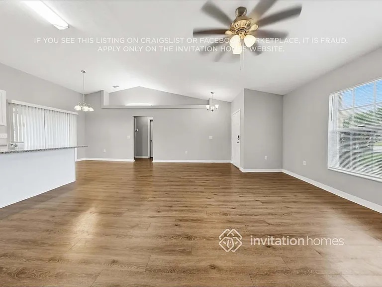 505 Seven Oaks St — Photo 4