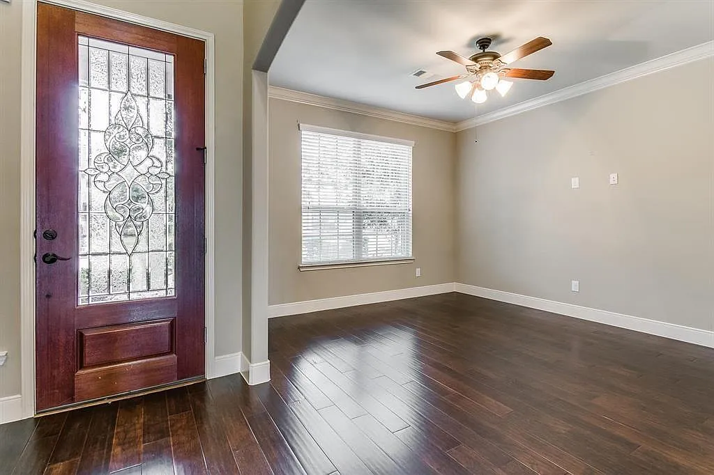 3 bed, 2.5 bath, 2972 sqft, $2,950 — Photo 4