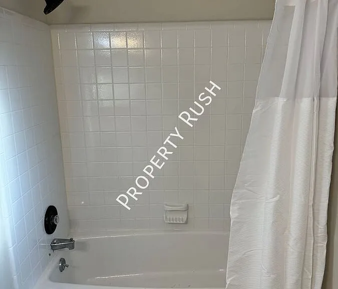 2945 Old Britain Cir — Photo 24