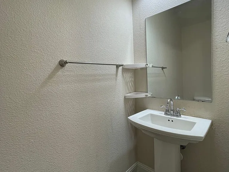 1038 Mj Brown St — Photo 28