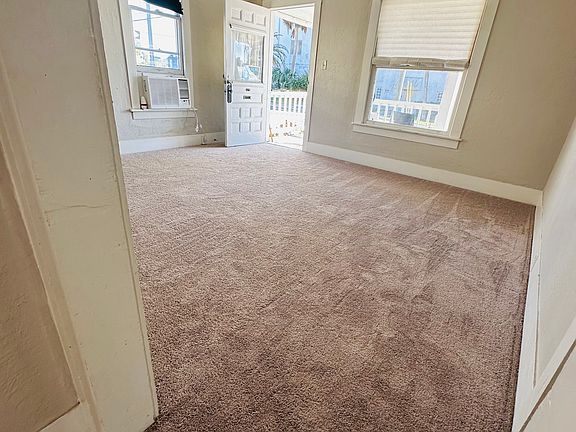3rd image of 613 Harvey Ave