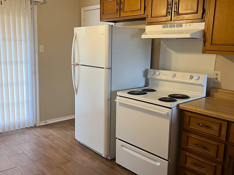 317 Hill Ave #16 — Photo 10